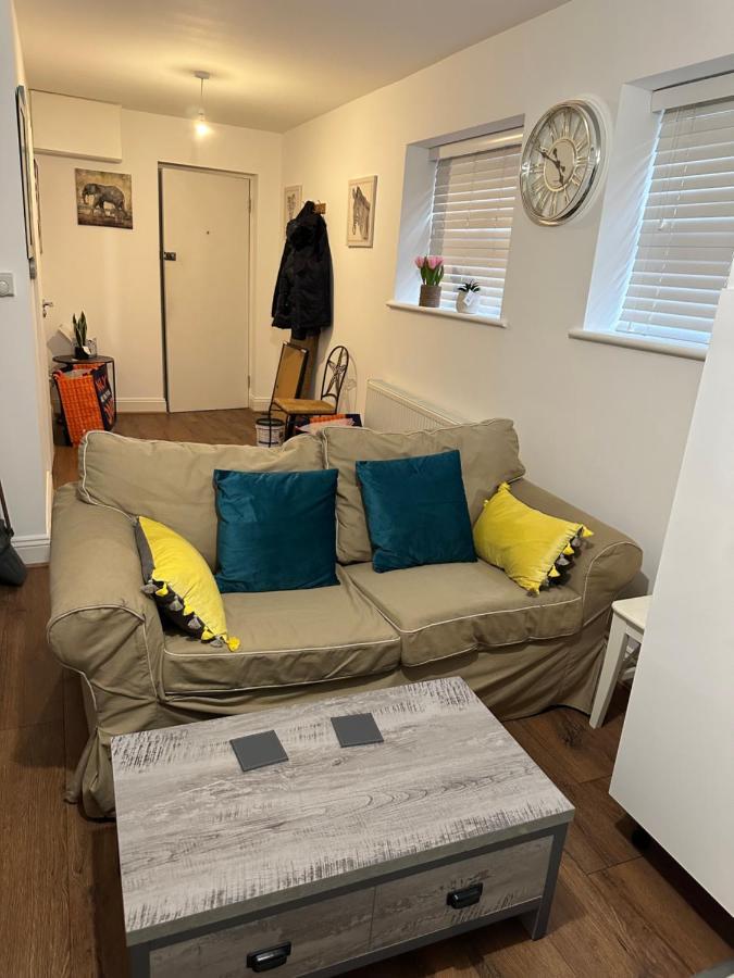 Beautiful Hoe Street Dream Ground Floor One Bedroom Apartment London Eksteriør bilde